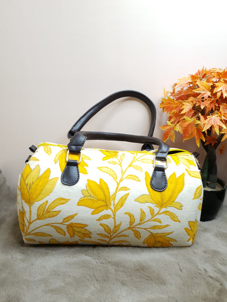 A31 Yellowish Leafy Motif Cotton Duffle Bag