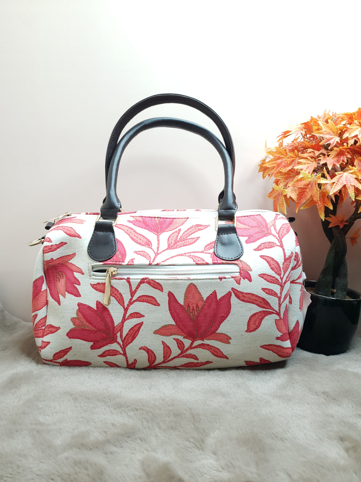 A32 Red Leafy Motif Cotton Duffle Bag