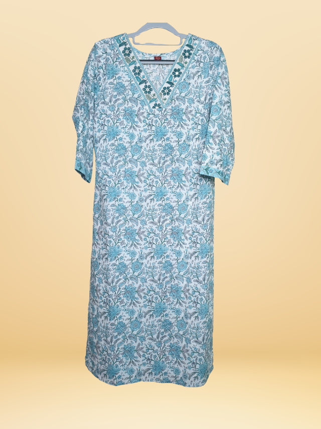 D10 Floral Neck Embroidery Wear Cotton Suit