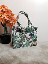 AST5 Jungle Beautiful Motif Small Tote Bag